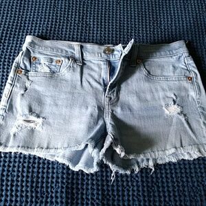 Gap jean shorts size 26